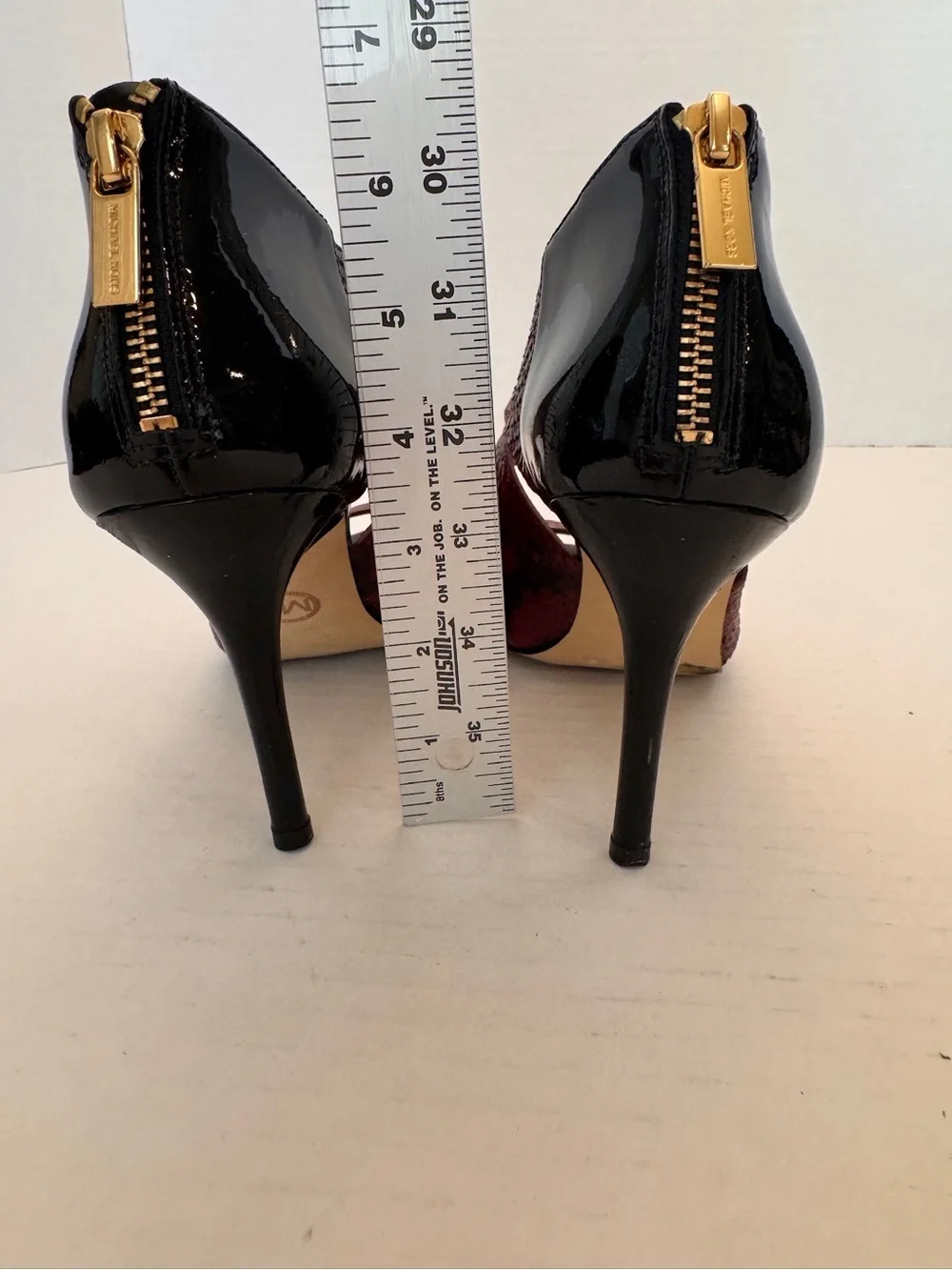 Michael Michael Kors Women 8M Berkley T-Straps Red Leather Snakeskin Heels Pumps